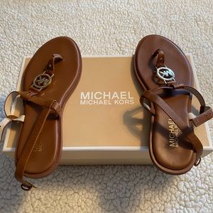 MK sandals size 7